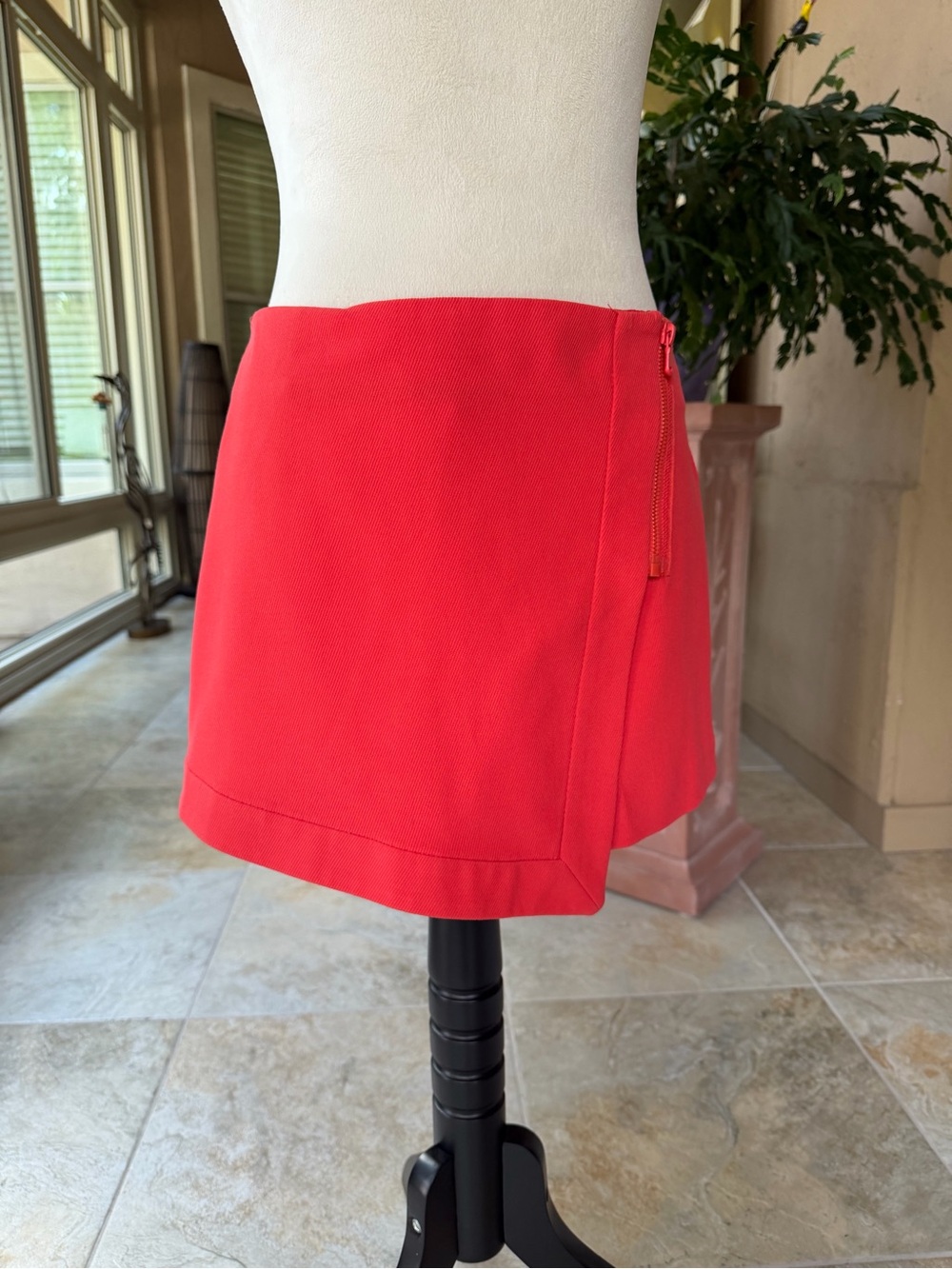 Trina Turk culotte skirt, size 10.